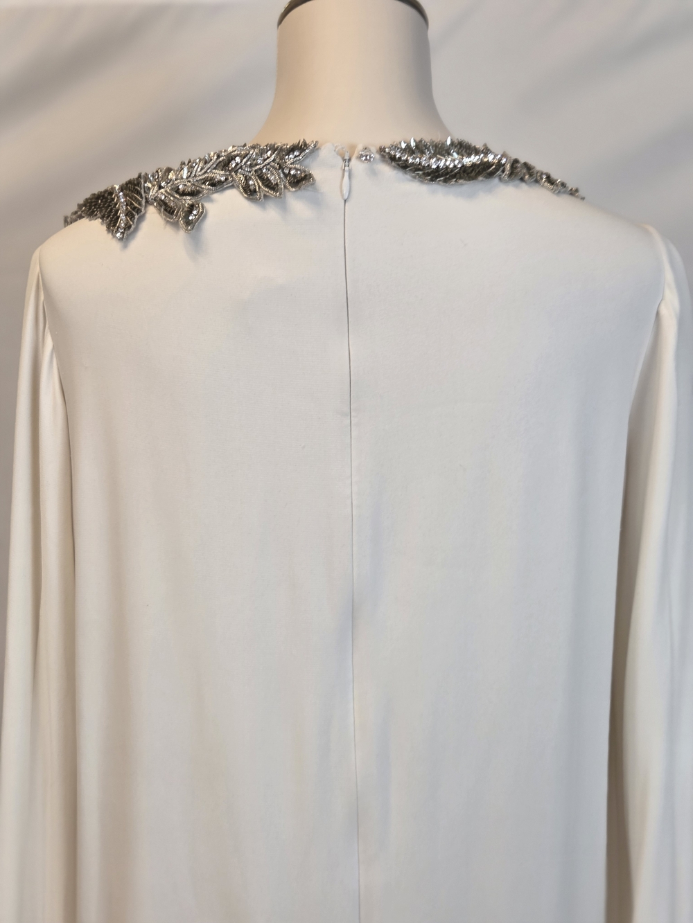 Oscar de la Renta Silk Cape Gown Embellished Neckline $12,315 NWT Size S Maxi - Picture 7 of 16